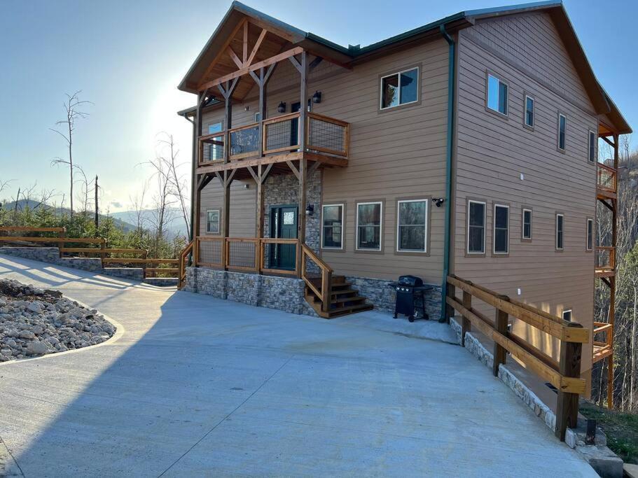 * * 4 Master Bedrooms, Views, Theater, Arcade, Evc Gatlinburg Kültér fotó