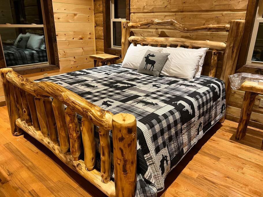* * 4 Master Bedrooms, Views, Theater, Arcade, Evc Gatlinburg Kültér fotó