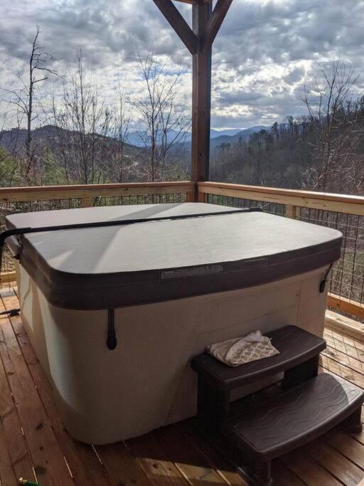* * 4 Master Bedrooms, Views, Theater, Arcade, Evc Gatlinburg Kültér fotó