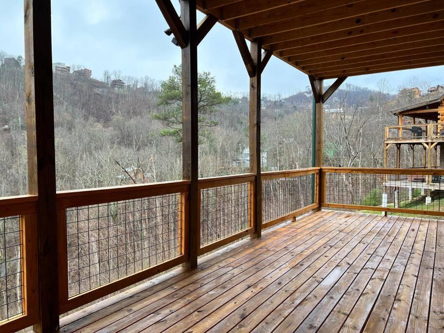 * * 4 Master Bedrooms, Views, Theater, Arcade, Evc Gatlinburg Kültér fotó