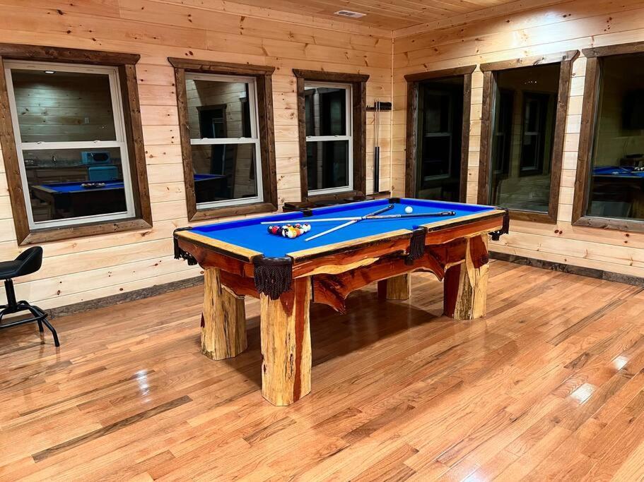 * * 4 Master Bedrooms, Views, Theater, Arcade, Evc Gatlinburg Kültér fotó