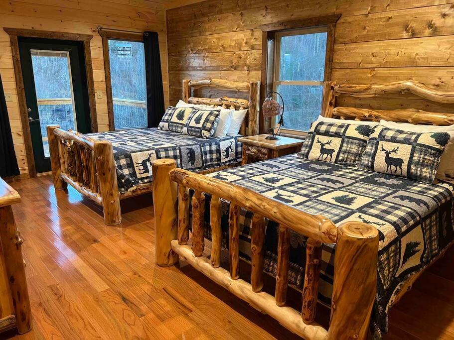 * * 4 Master Bedrooms, Views, Theater, Arcade, Evc Gatlinburg Kültér fotó